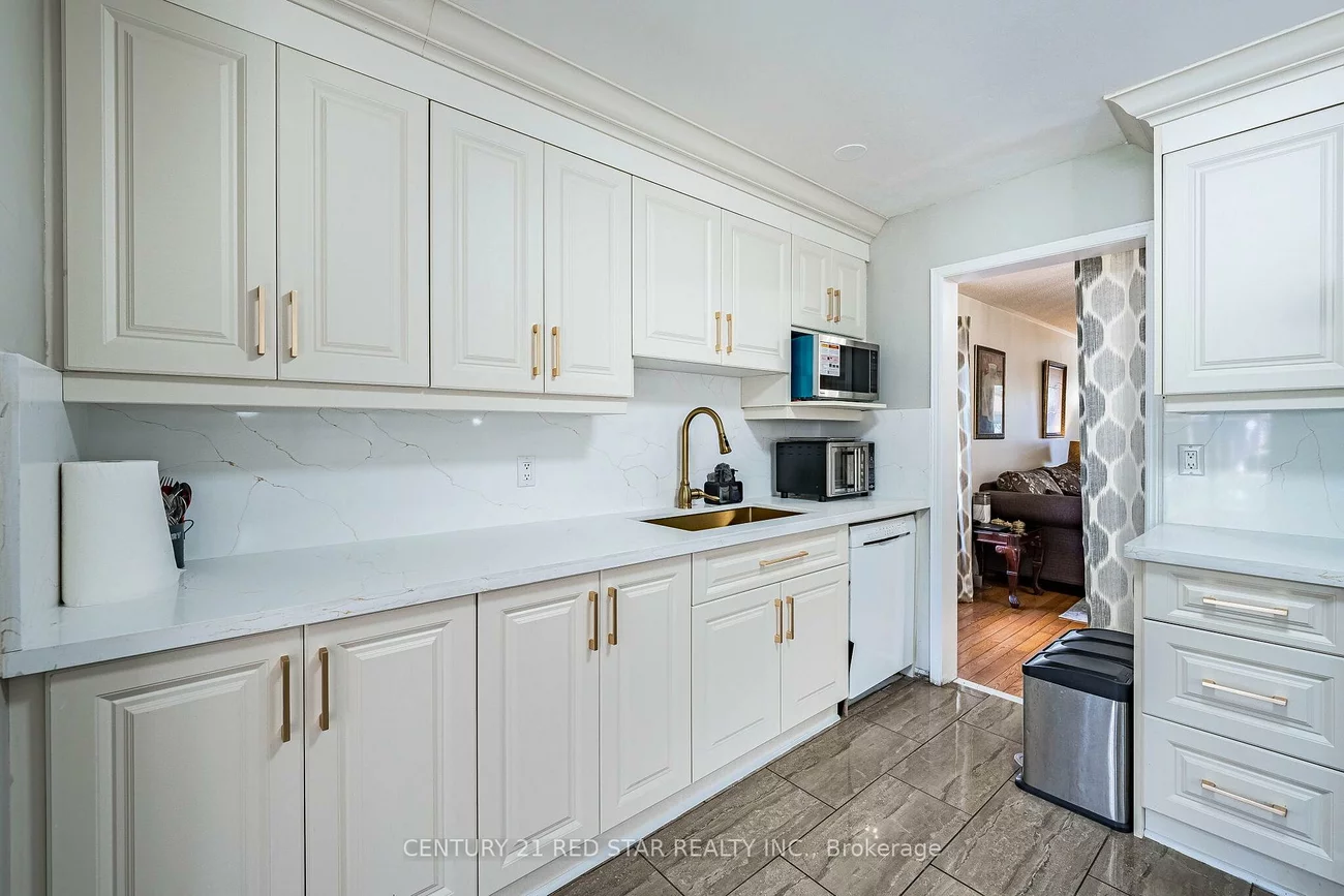 52, Newdale, Westgate, Brampton