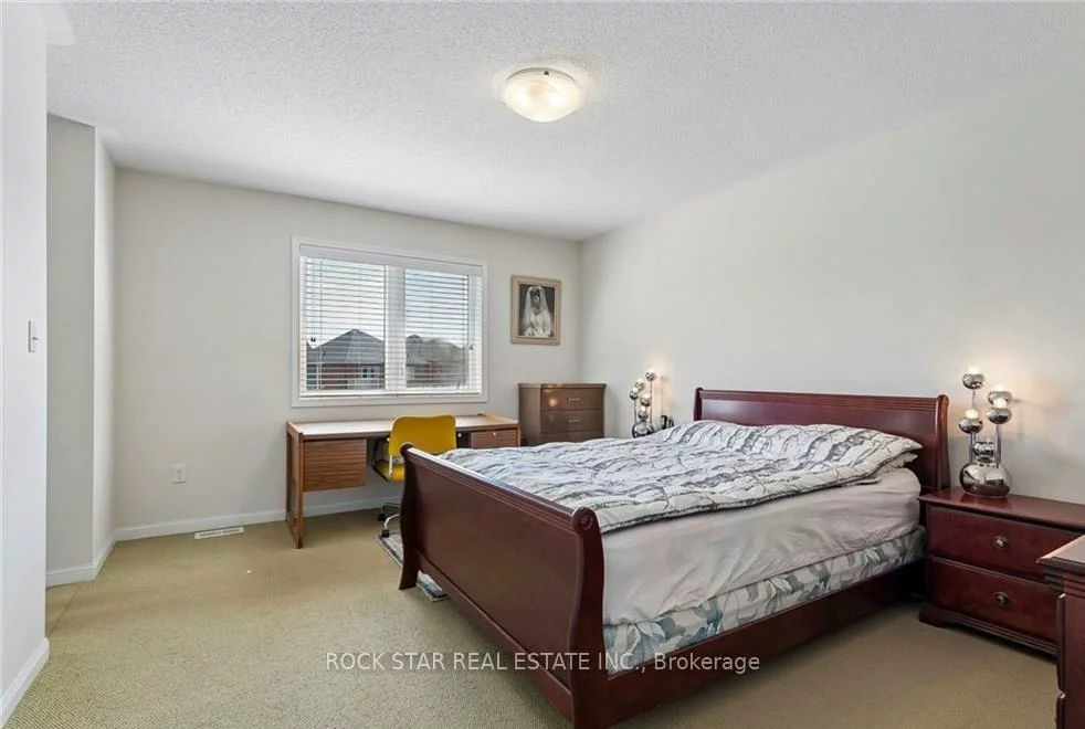 10, Klemscott, Northwest Brampton, Brampton
