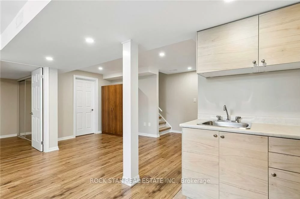 10, Klemscott, Northwest Brampton, Brampton