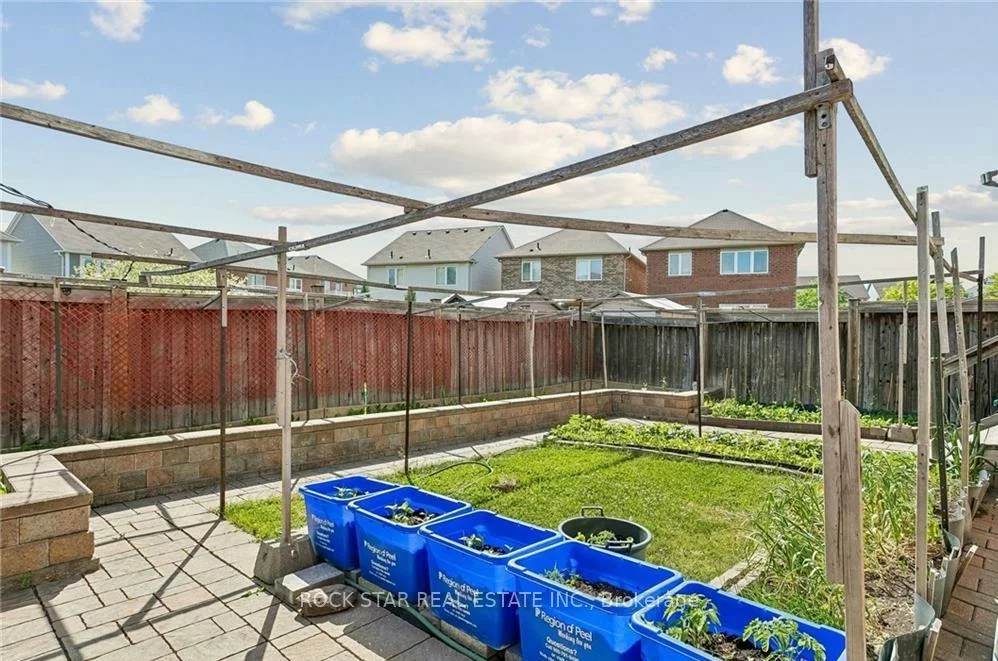 10, Klemscott, Northwest Brampton, Brampton