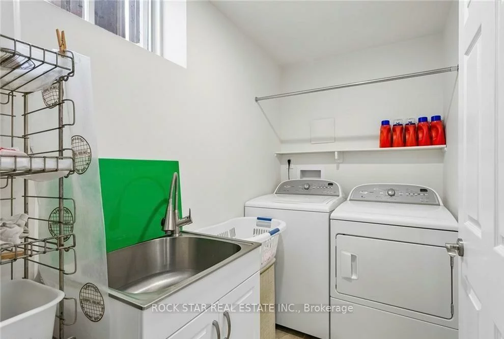 10, Klemscott, Northwest Brampton, Brampton