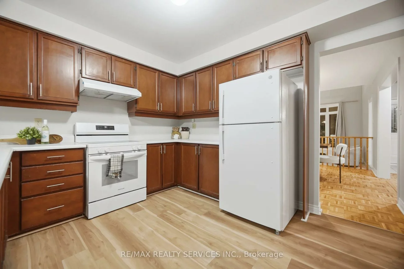 4, Leeward, Westgate, Brampton