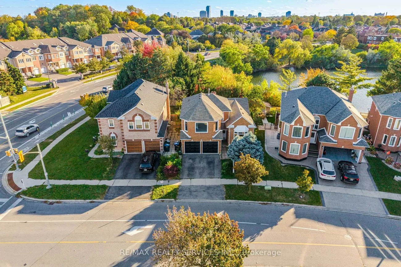 4, Leeward, Westgate, Brampton