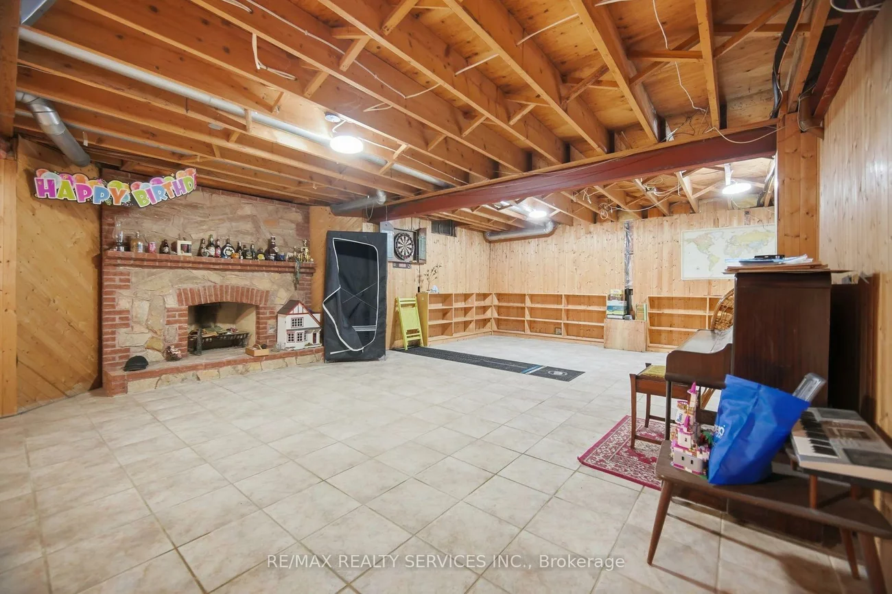4, Leeward, Westgate, Brampton