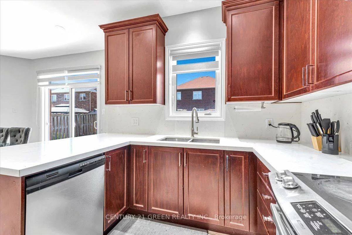 7, Accent, Northwest Sandalwood Parkway, Brampton