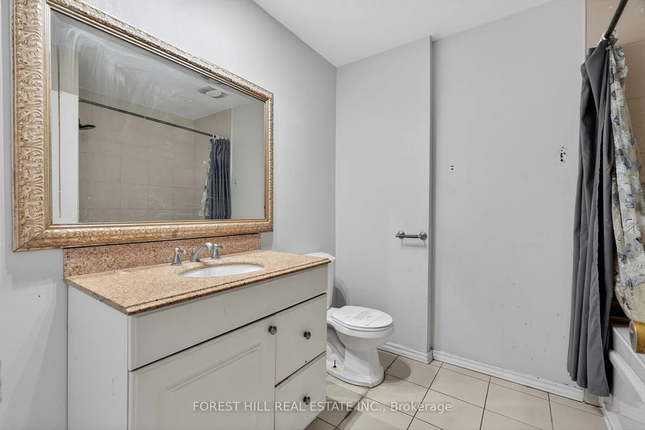 27, Saturn, Madoc, Brampton