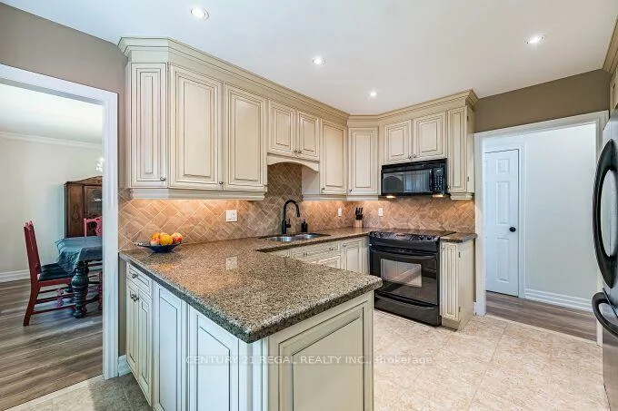 2, Alderbury, Avondale, Brampton