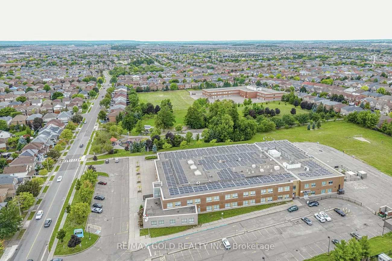 36, Summerdale, Fletcher's Meadow, Brampton