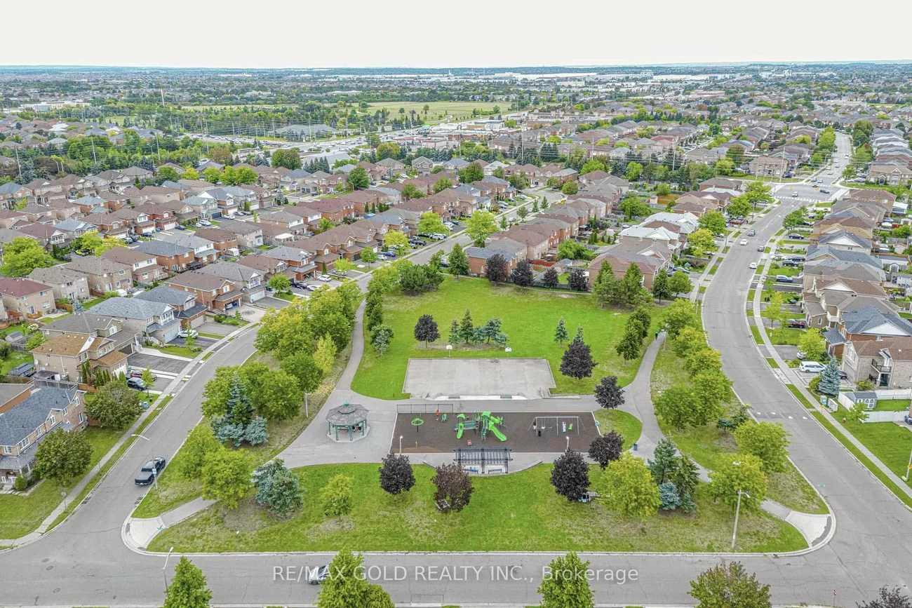 36, Summerdale, Fletcher's Meadow, Brampton