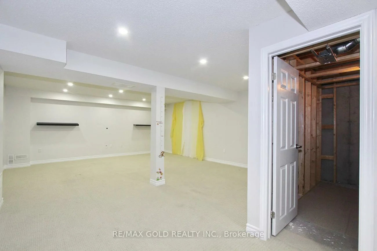 13, Walbrook, Credit Valley, Brampton