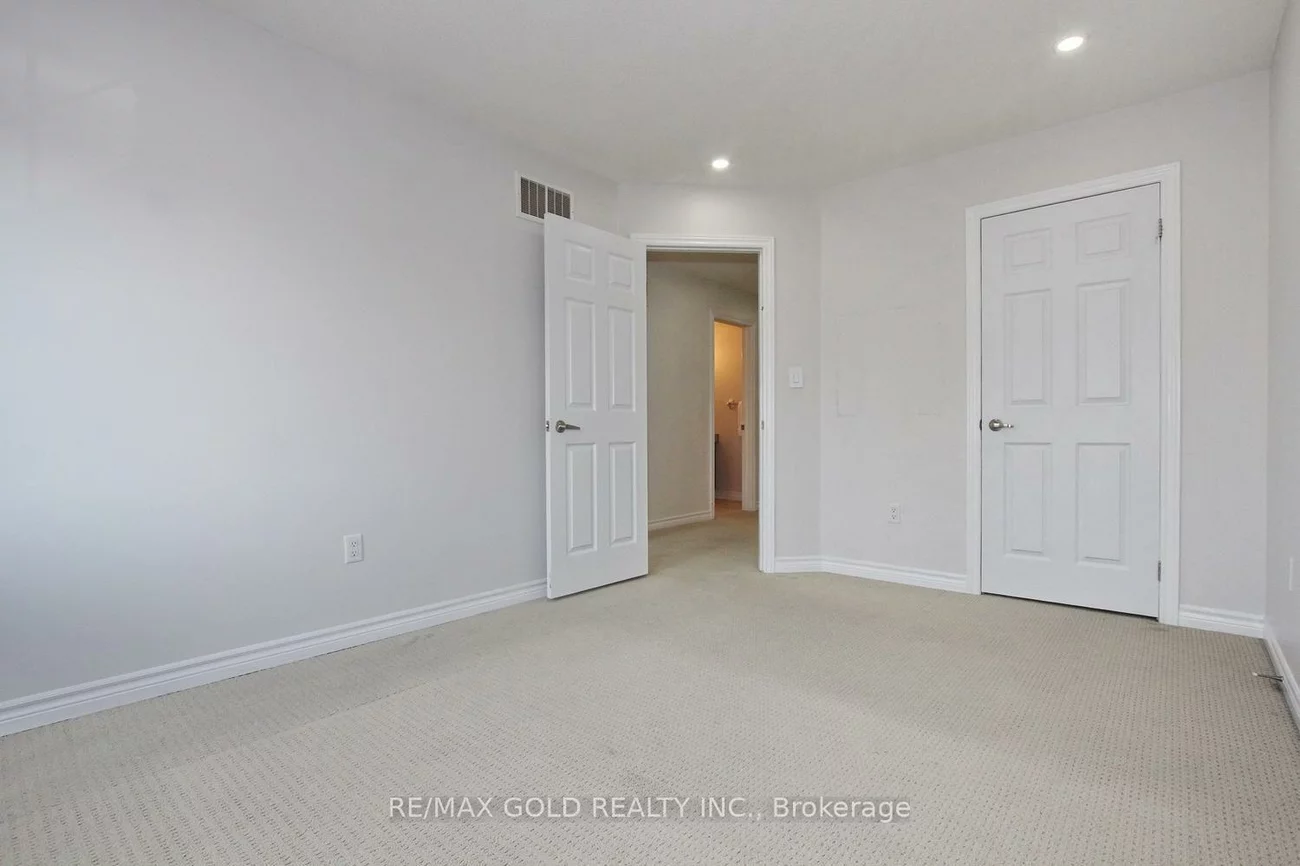 13, Walbrook, Credit Valley, Brampton