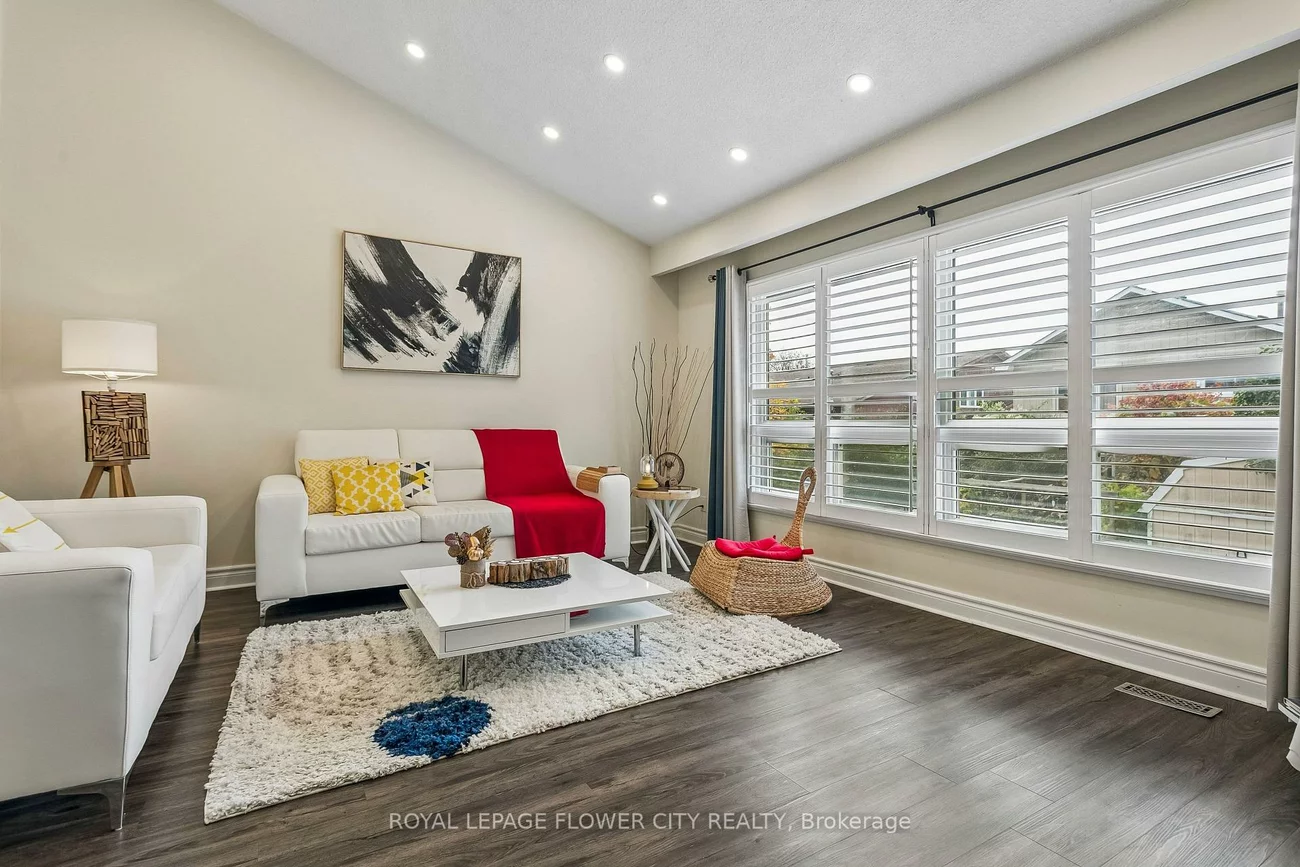 35, Camberley, Brampton North, Brampton