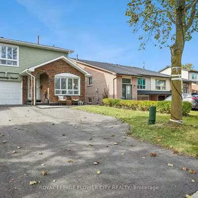 35, Camberley, Brampton North, Brampton