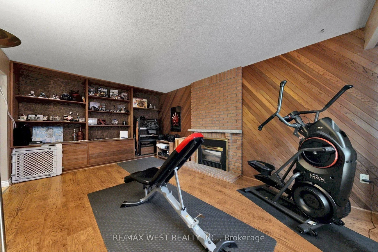 13, Mansfield, Central Park, Brampton