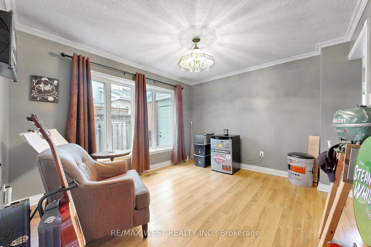 13, Mansfield, Central Park, Brampton