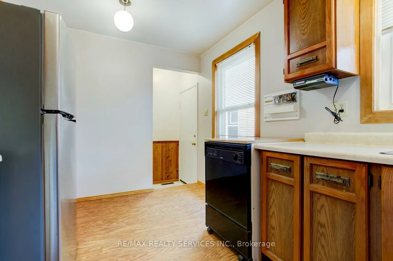 41, Greenleaf, Brampton West, Brampton