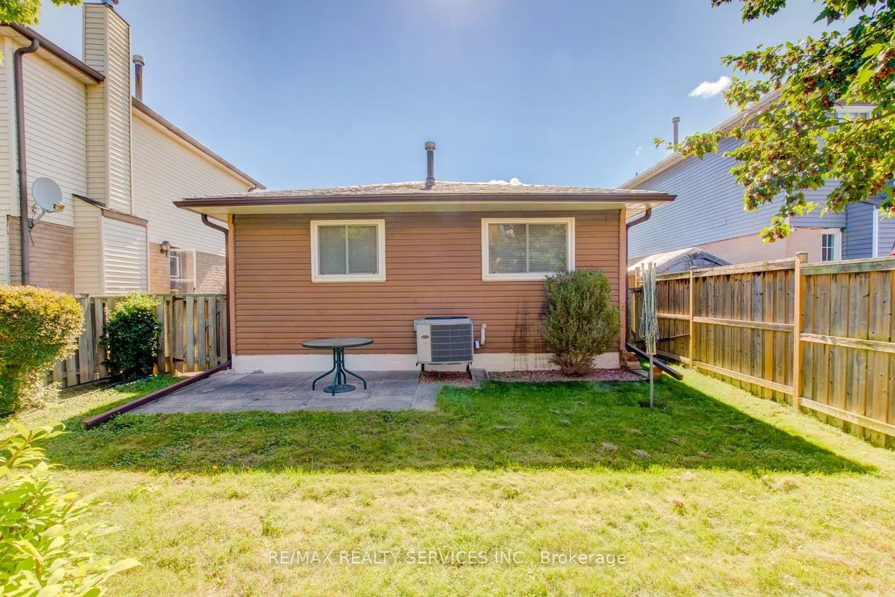 41, Greenleaf, Brampton West, Brampton