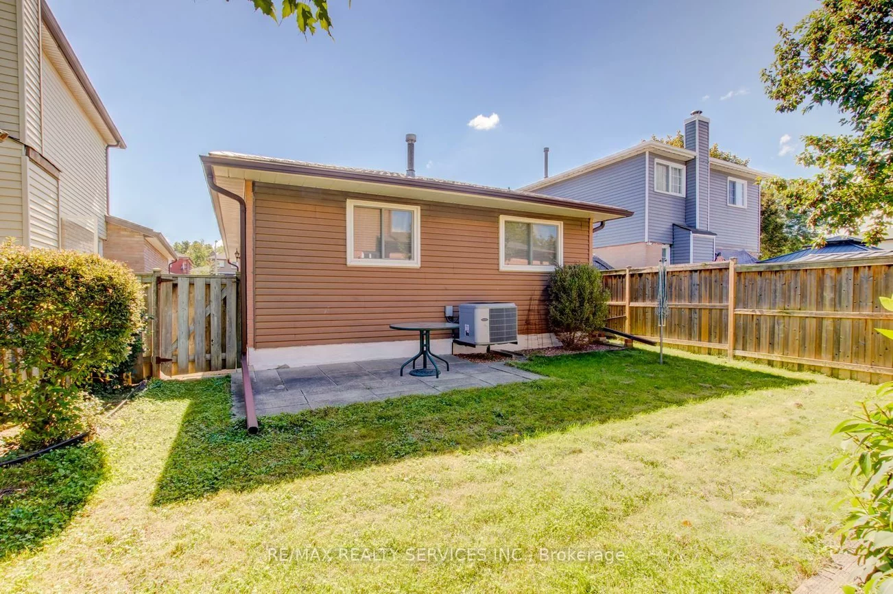 41, Greenleaf, Brampton West, Brampton