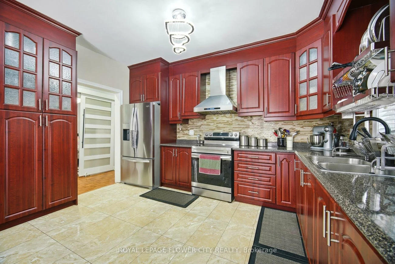 67, Olde Town, Fletcher's Creek Village, Brampton
