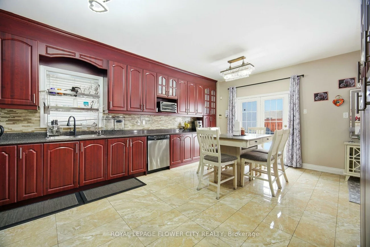 67, Olde Town, Fletcher's Creek Village, Brampton