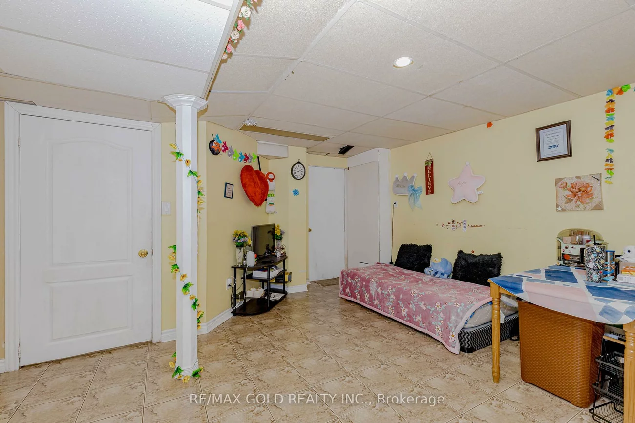 153, Cordgrass, Sandringham-Wellington, Brampton