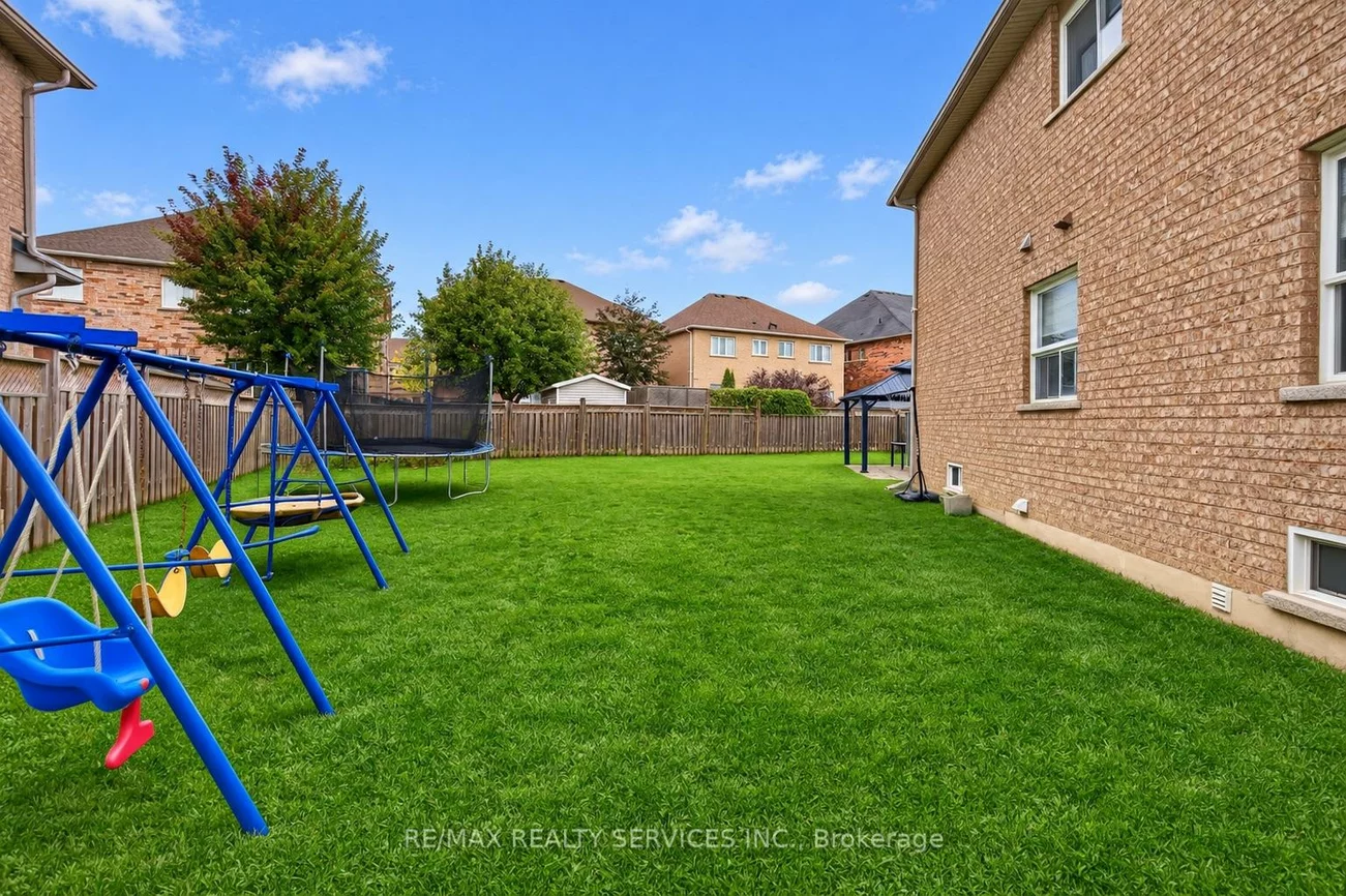 115, Passfield, Bram East, Brampton