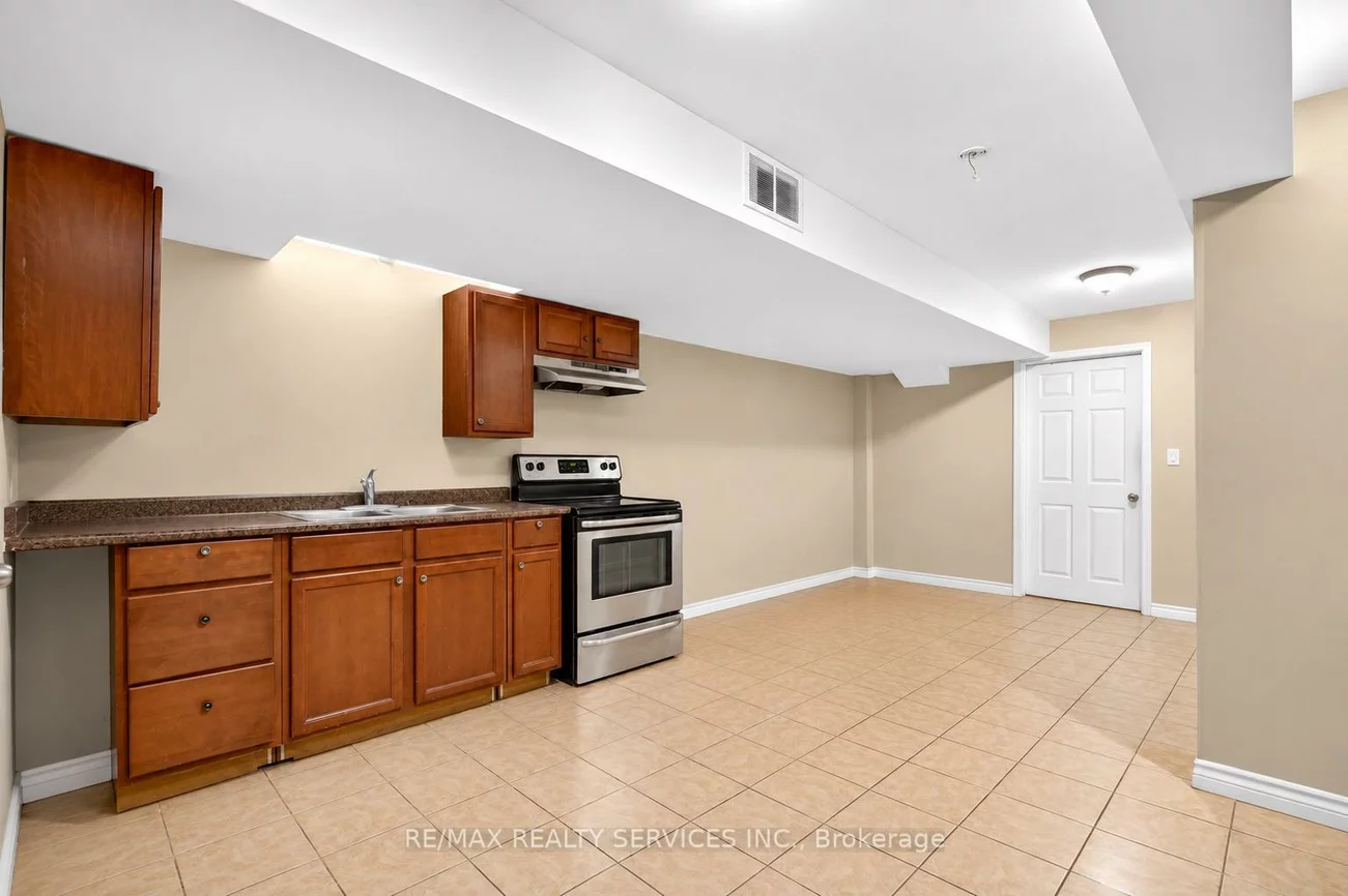 115, Passfield, Bram East, Brampton