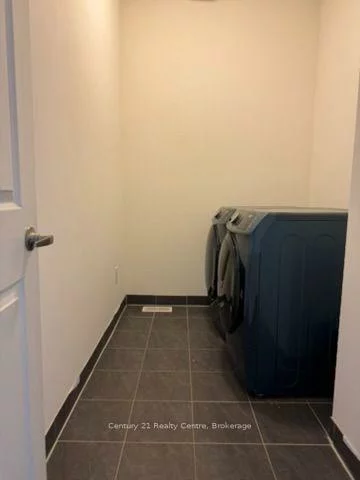 355, Royal West, Credit Valley, Brampton