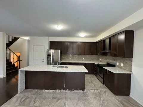 355, Royal West, Credit Valley, Brampton