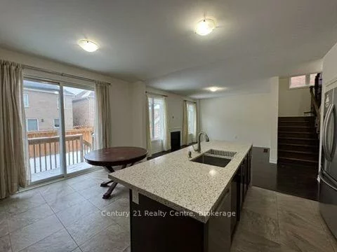 355, Royal West, Credit Valley, Brampton