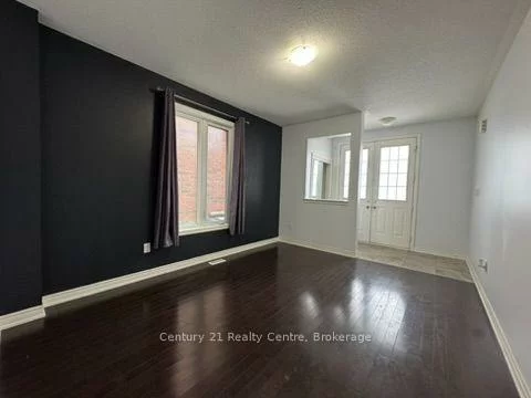 355, Royal West, Credit Valley, Brampton
