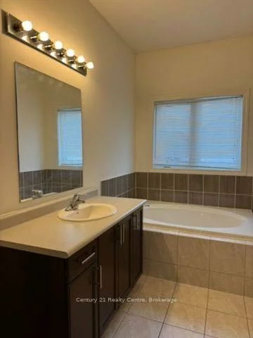 355, Royal West, Credit Valley, Brampton