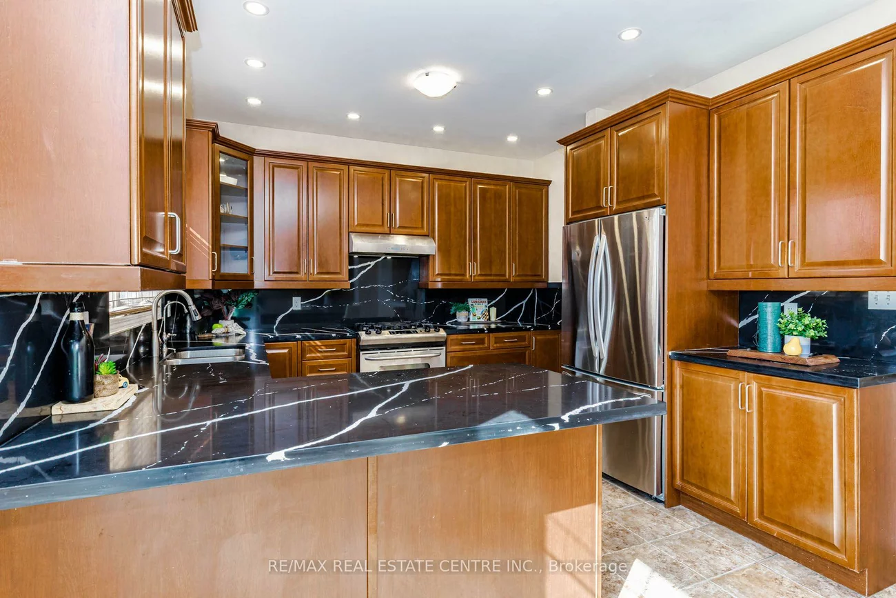 14, Alboreto, Credit Valley, Brampton