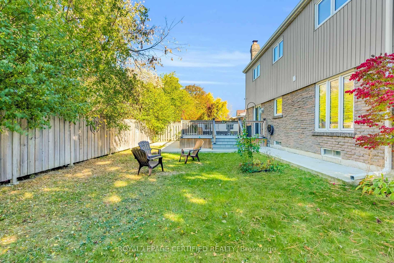 22, Madelaine, Central Park, Brampton