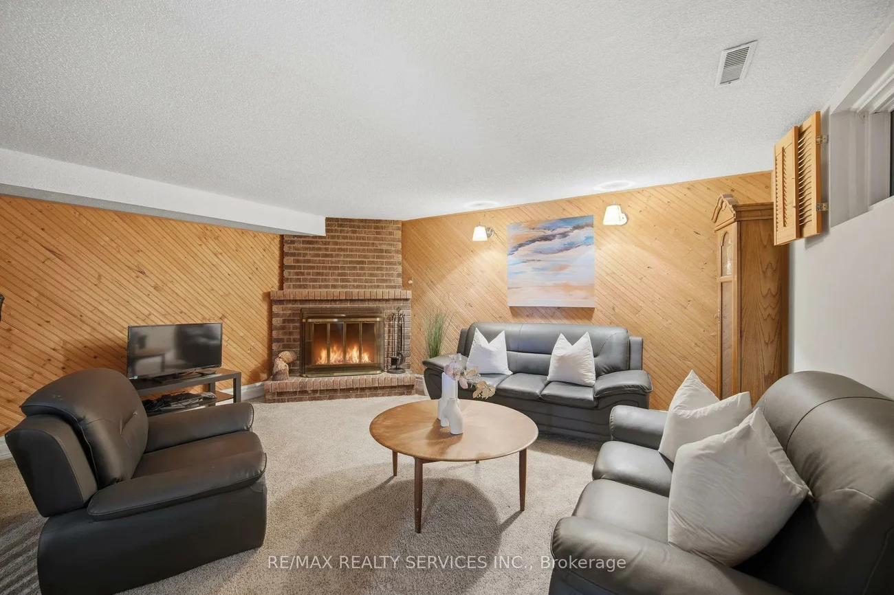 47, Lindridge, Westgate, Brampton