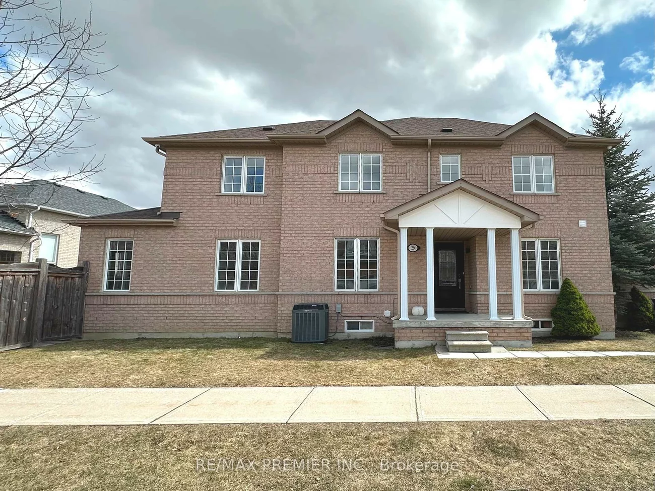 29, Ewart, Bolton North, Caledon