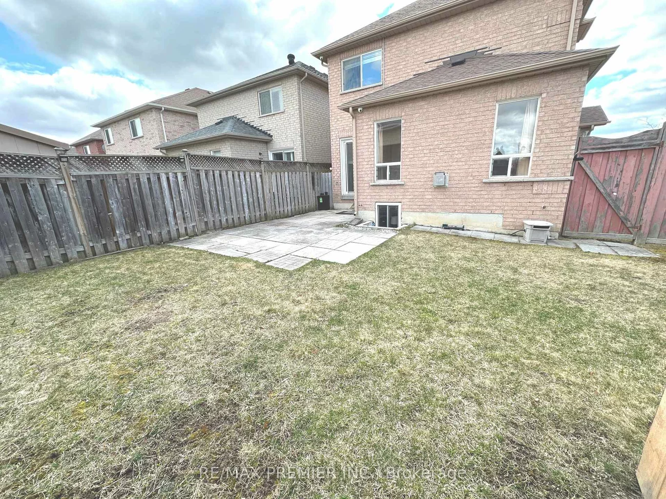 29, Ewart, Bolton North, Caledon