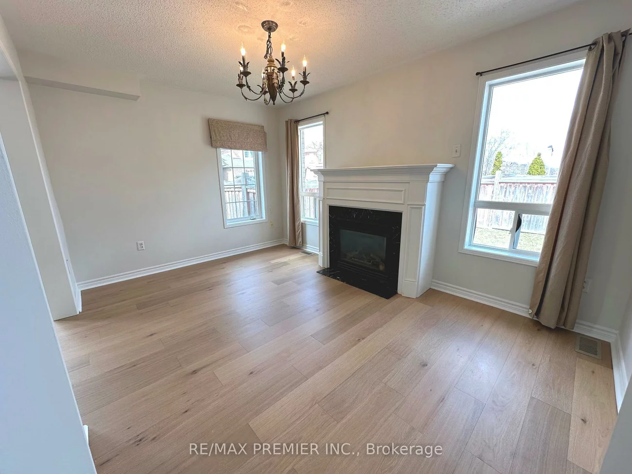 29, Ewart, Bolton North, Caledon