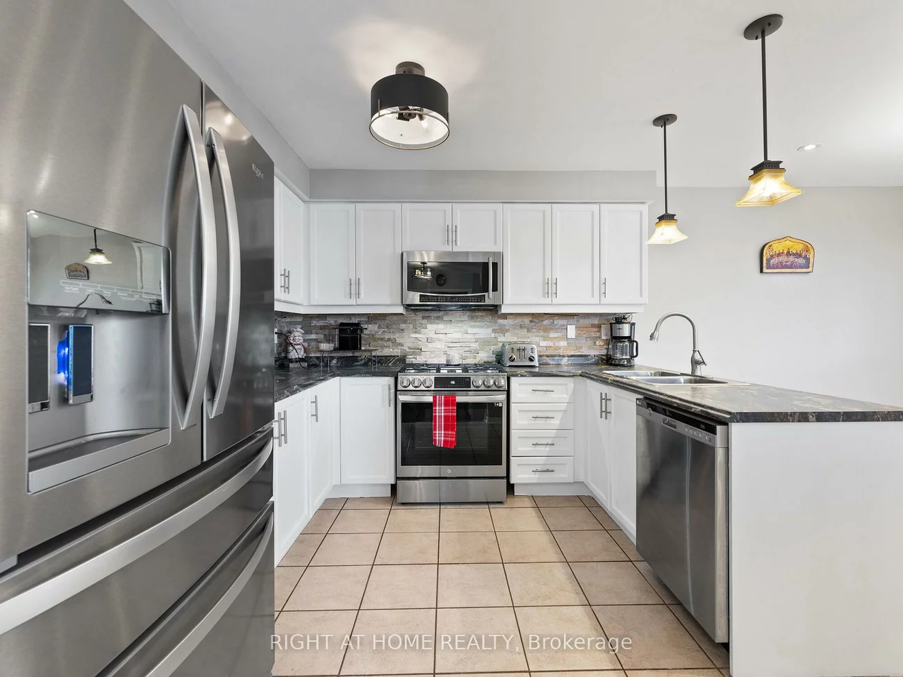 56, Knoll Haven, Bolton North, Caledon