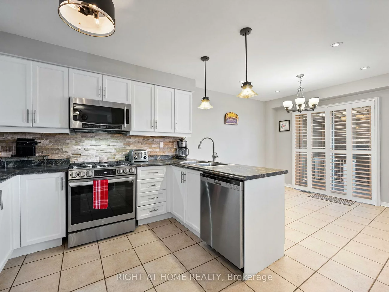 56, Knoll Haven, Bolton North, Caledon