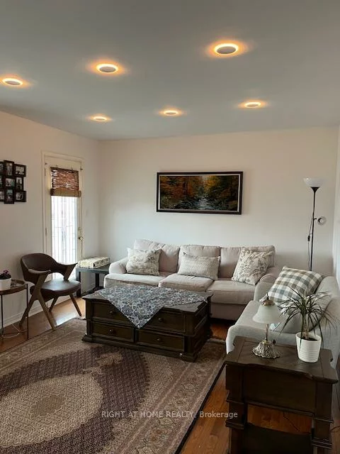 56, Knoll Haven, Bolton North, Caledon