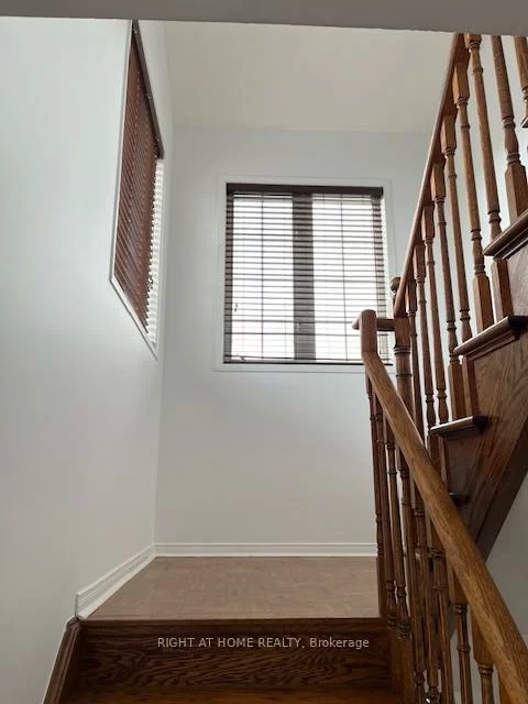 56, Knoll Haven, Bolton North, Caledon