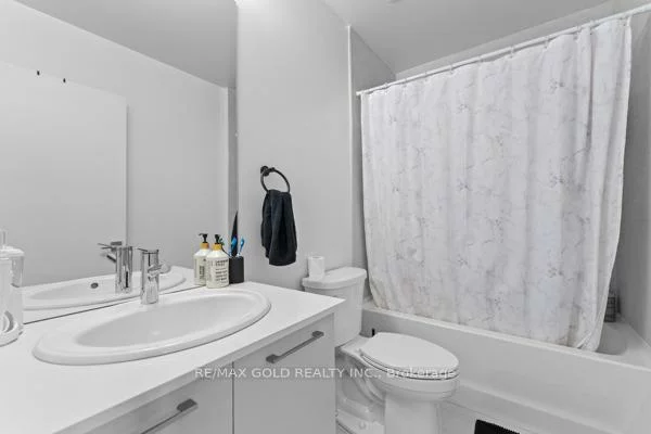 25, Desiree, Bolton West, Caledon