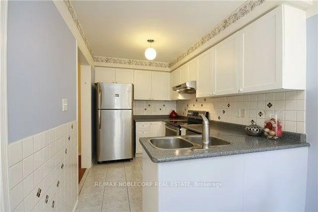 18, Silvervalley, Bolton North, Caledon