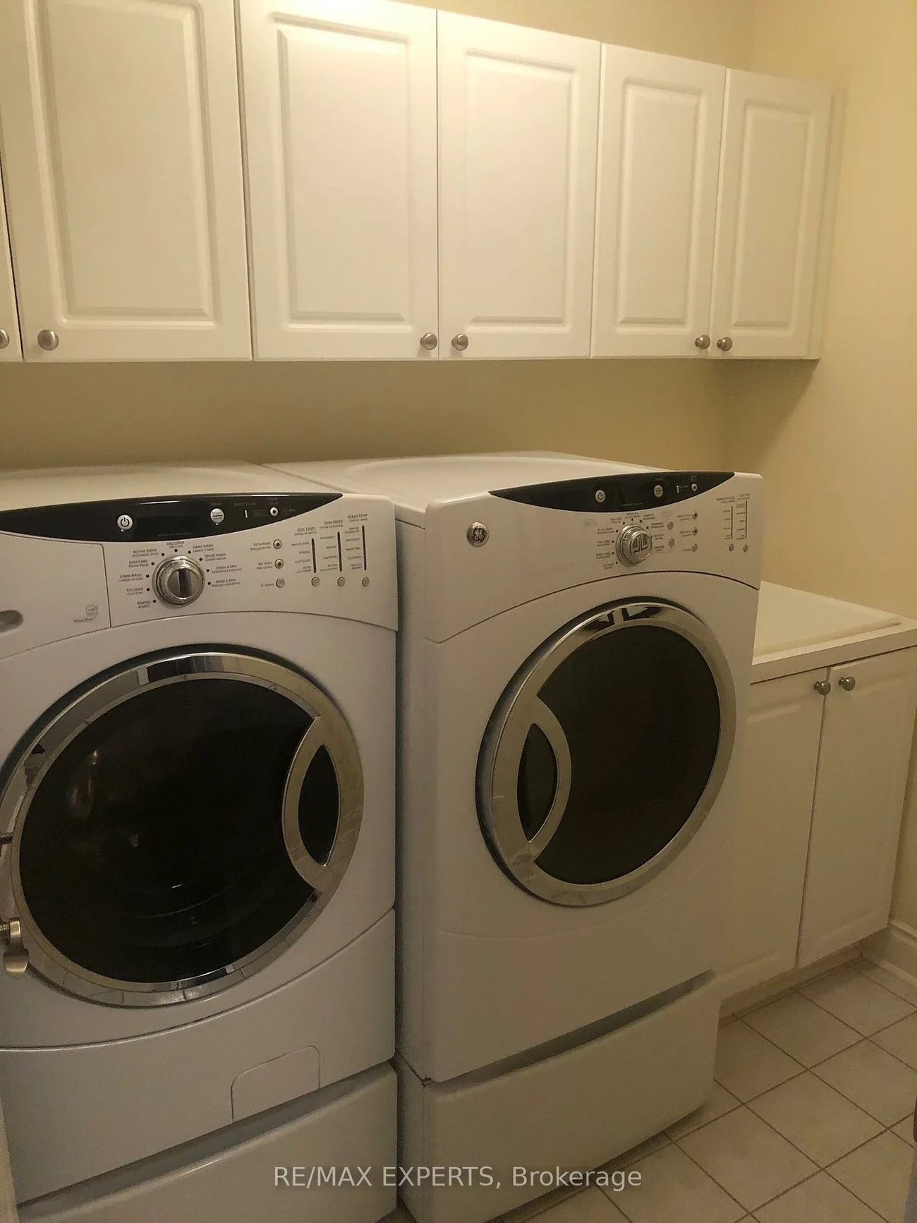 110, Rolling Hills, Bolton West, Caledon