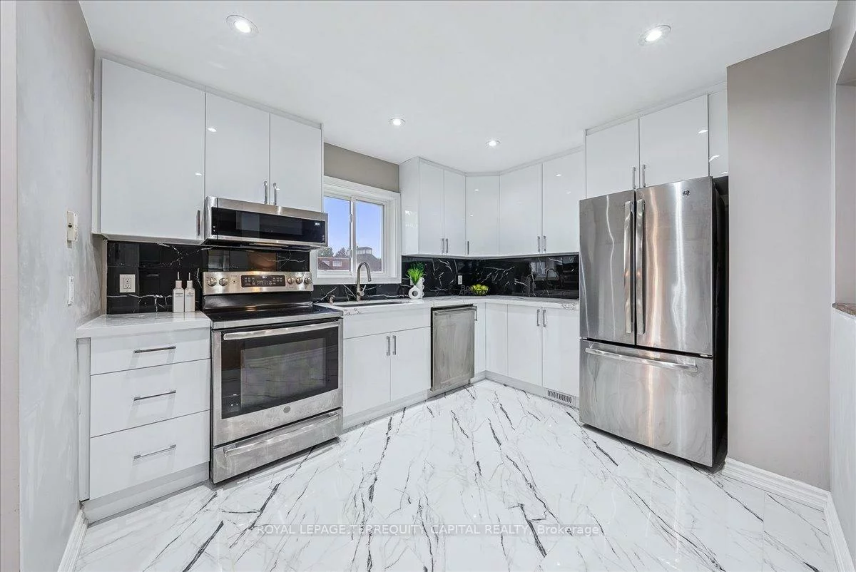 4, Downey, Bolton East, Caledon