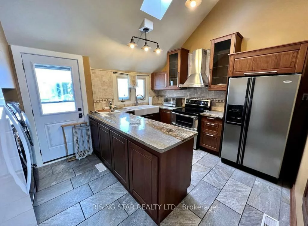 50, Mary, Rural Caledon, Caledon