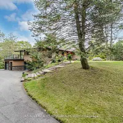 44, Gibson Lake, Palgrave, Caledon