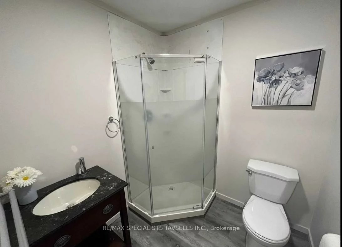 2, Mckenzie, Inglewood, Caledon