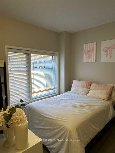 16, Heathrow, Bolton East, Caledon